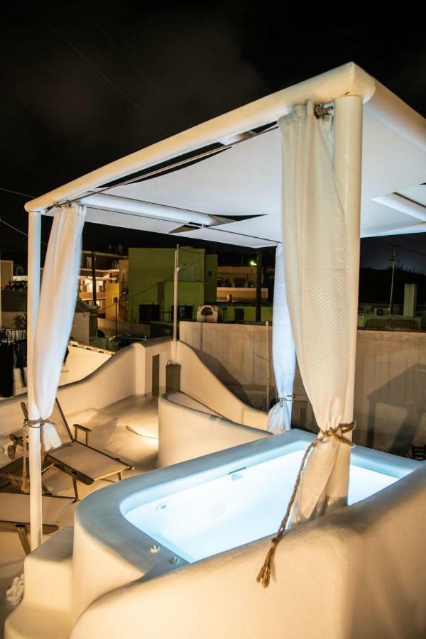 Astrea Suites Feggaropetra Cave House Fira  Eksteriør billede