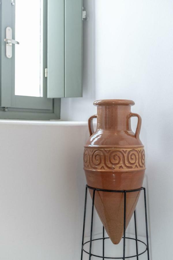 Astrea Suites Feggaropetra Cave House Fira  Eksteriør billede