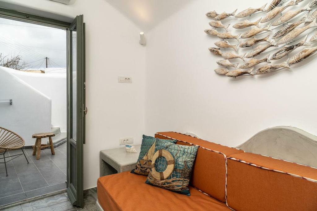 Astrea Suites Feggaropetra Cave House Fira  Eksteriør billede